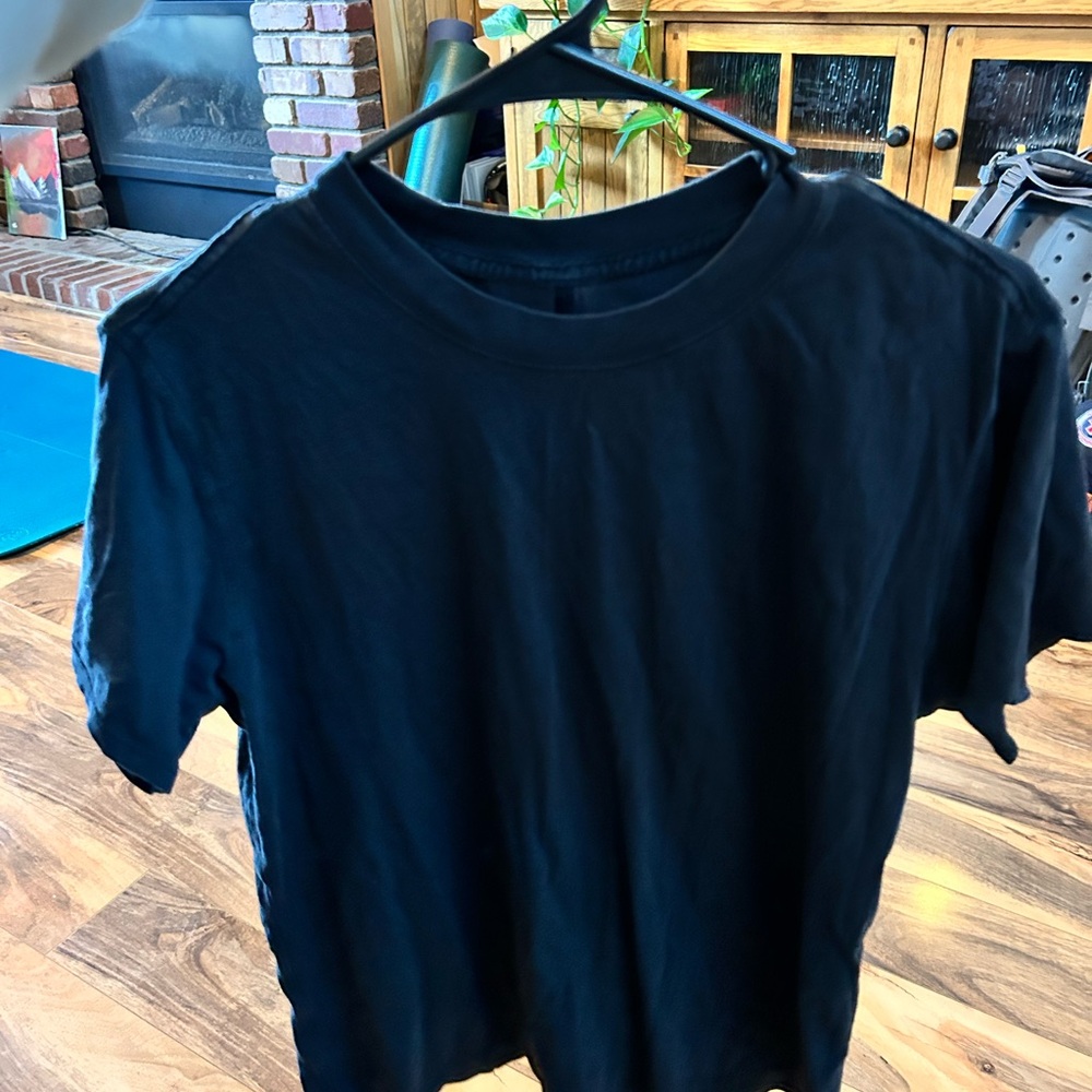 lululemon athletica Black Short Sleeve Tee